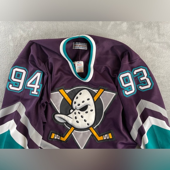 Mighty Ducks Of Anaheim CCM Ultrafill Center Ice Hockey Jersey Size 48 - Picture 2 of 13